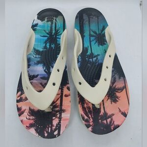 CROCS Classic Low Platform Flip Flops Thong Sandals Tropical Desig Womens Size 9